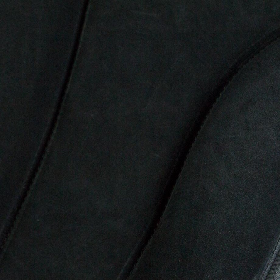 Schwarz