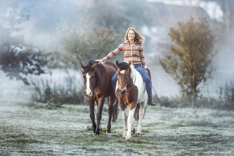 Hero Halsring Reiten - Zwei Pferde