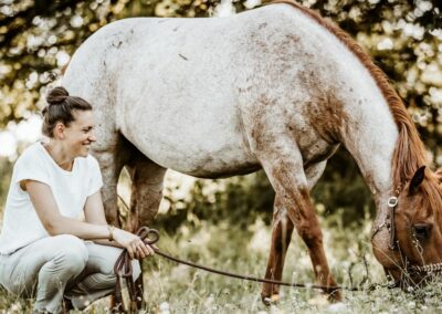 Petra und Carey - Querformat - BLOG - Sommer Wiese